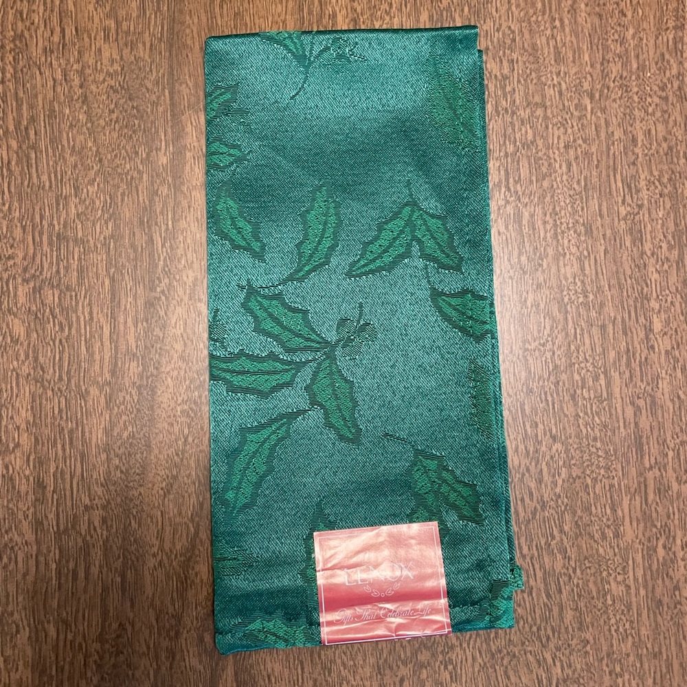 Lenox Green Christmas Cloth Napkins
